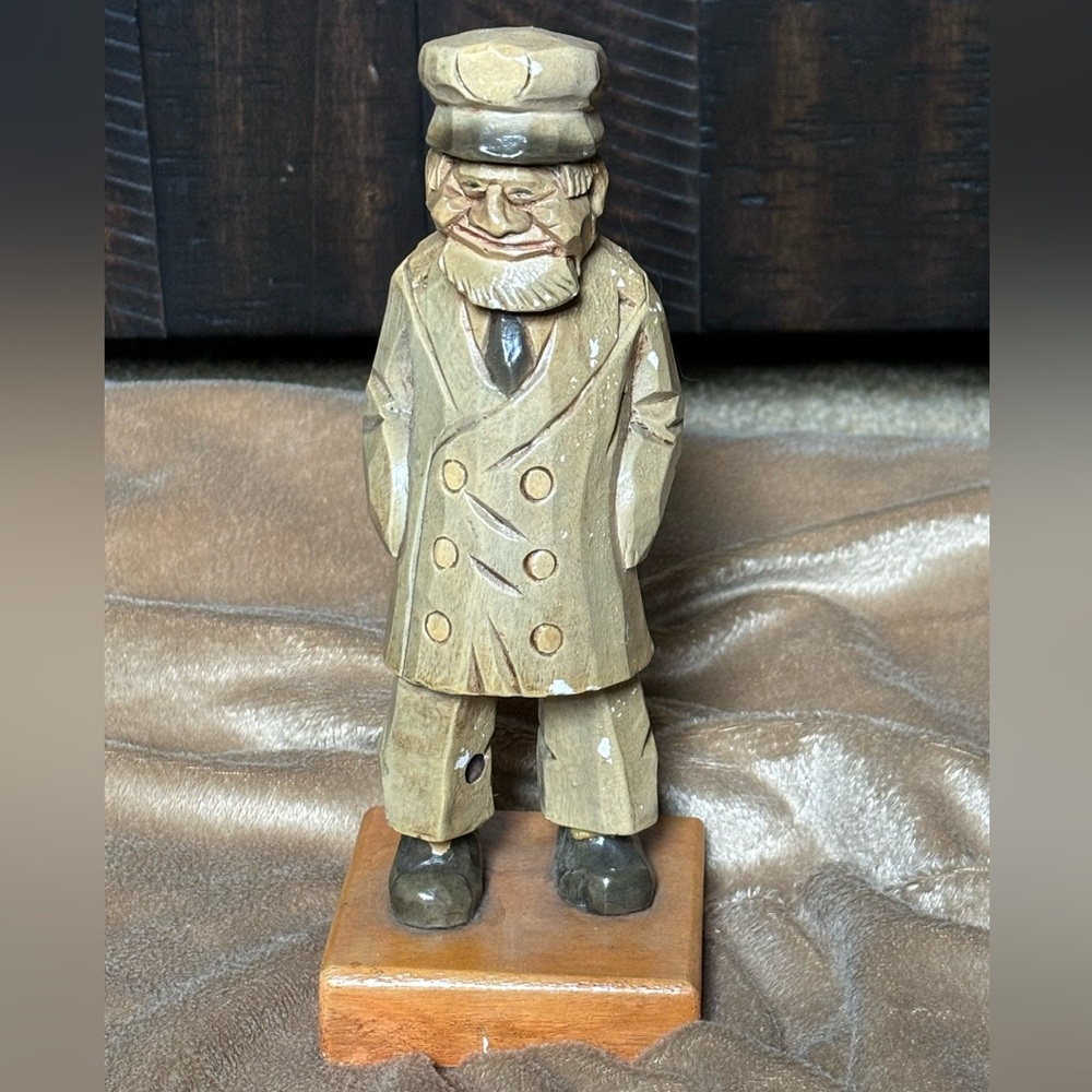Vintage Hand Carved Painted Wood Sea Capt. Sailor Nautical Folk Art Figure.